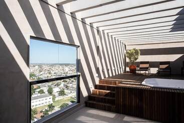 هتل Promenade Soho Campos Dos Goytacazes