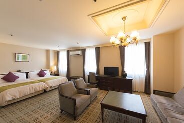 Sky Hotel Uozu
