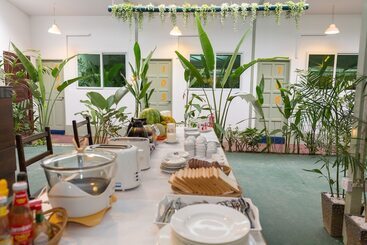 هتل Sky View Bed & Breakfast