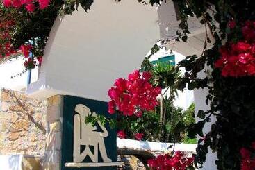 Keros Art Hotel