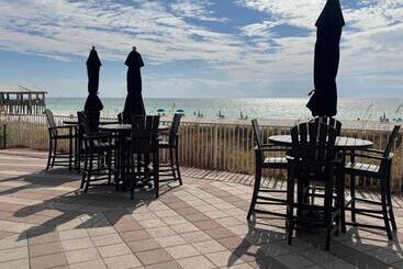 Shores Of Panama Resort