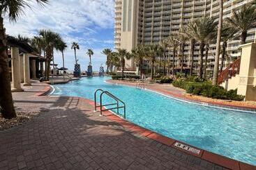 Shores Of Panama Resort