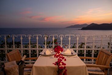Beyaz Yunus Hotel   Adult Only