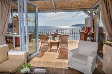 Beyaz Yunus Hotel   Adult Only