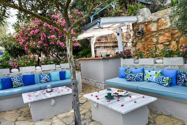 Beyaz Yunus Hotel   Adult Only