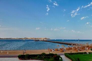 Cleopatra Luxury Beach Resort Makadi Bay Adults Only