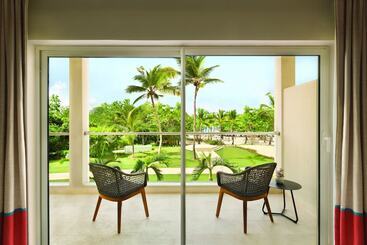 Hilton La Romana All Inclusive Adult Resort & Spa Punta Cana