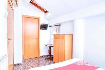 Hostal Nova Picanya