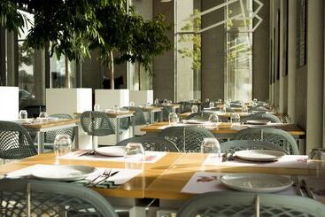 هتل Bossa Nova Beirut