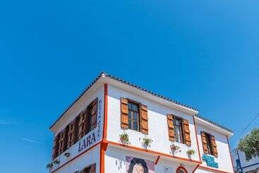 Bozcaada Lara Butik - Bozcaada