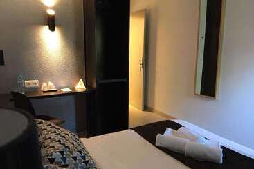 Brit Hotel Salon De Provence