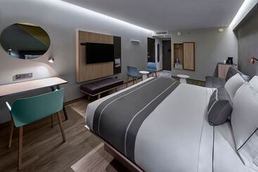 هتل City Express Plus By Marriott Tijuana