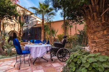 هتل Hôtel Riad Dar Daïf