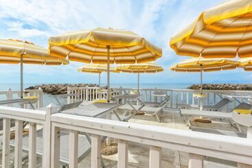 هتل La Marina
