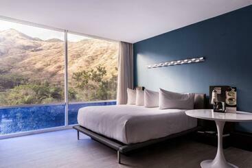 هتل Marriott Maracay Golf Resort