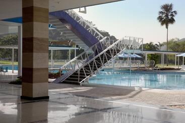 هتل Marriott Maracay Golf Resort