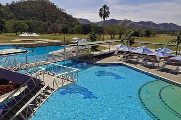 هتل Marriott Maracay Golf Resort