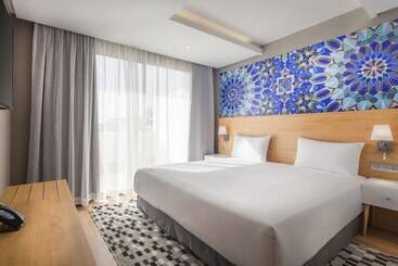 Mid Town Hotel Casablanca - קזבלנקה