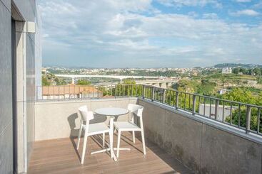 هتل NH Porto Jardim