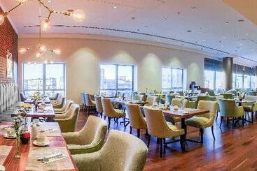 هتل Radisson Blu  Sandton Johannesburg