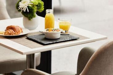 هتل Residence Inn By Marriott Dallas By The Galleria