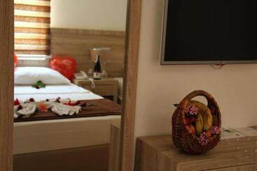 هتل The Marmaris Boutique