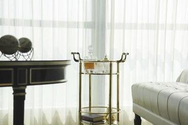 هتل The St. Regis Zhuhai