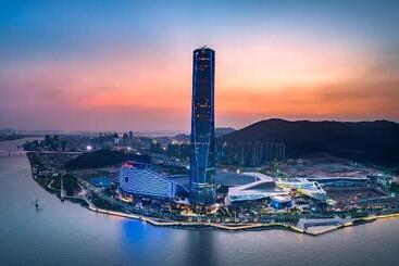 هتل The St. Regis Zhuhai