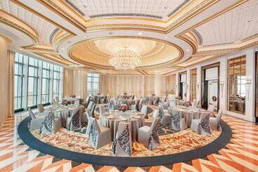 هتل The St. Regis Zhuhai