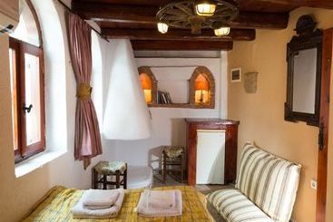استراحتگاه Elounda Collection Houses