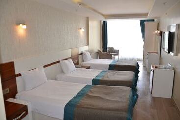 Grand Ahos Hotel & Spa