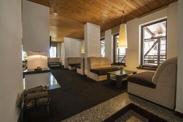Green Life Family Apartments Pamporovo
