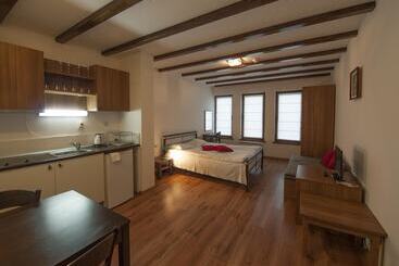 Green Life Family Apartments Pamporovo