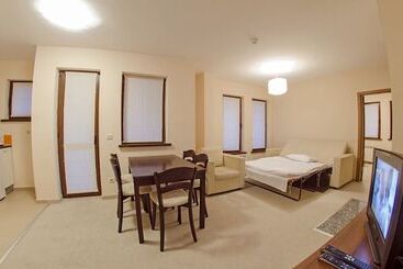 Green Life Family Apartments Pamporovo