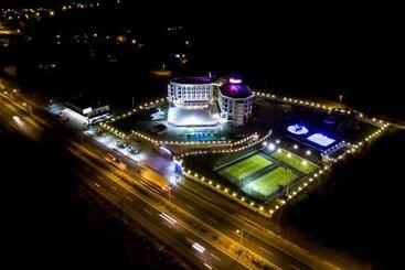 בית מלון כפרי Kaynesia Spa & Wellness