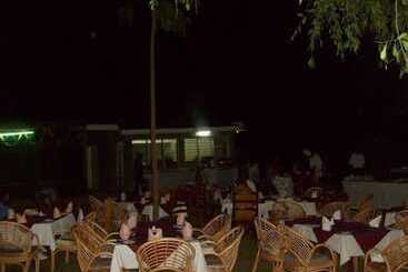 هتل Lake Bogoria Spa Resort