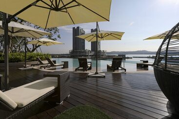 هتل Pinetree Marina Resort
