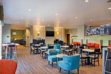 هتل Sleep Inn & Suites Tampa South