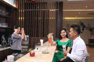هتل Swissbelinn Modern Cikande