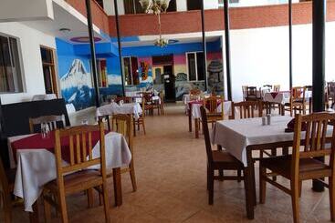 Keys Hotel Mbokomu Branch