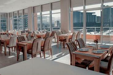 Legend Business Hotel Batumi