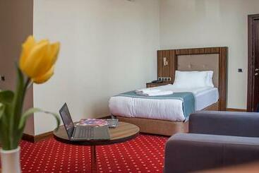 Legend Business Hotel Batumi