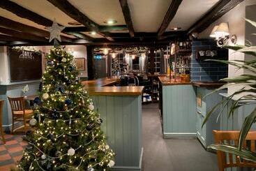 膳宿费 Blue Ball Inn, Sandygate, Exeter