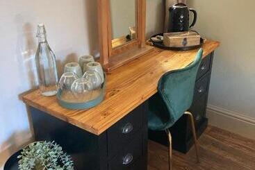 膳宿费 Blue Ball Inn, Sandygate, Exeter