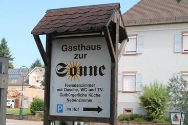 پانسیون Gasthaus Zur Sonne