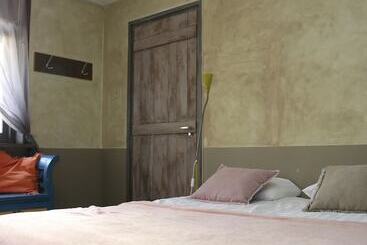 پانسیون Guesthouse Fleur De Lis