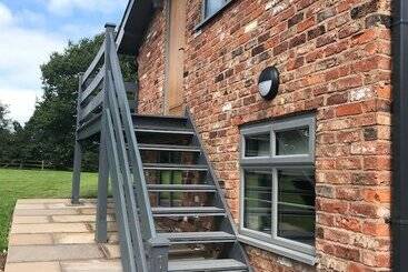 Rylands Farmhouse - Wilmslow