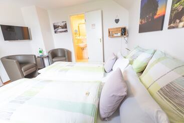 Pension (Hôtel basse catégorie) Venngasthof Zur Buche