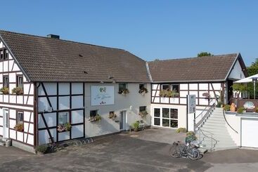 ペンション Venngasthof Zur Buche