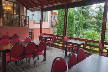 Pensiunea Agroturistică Piscul Soarelui